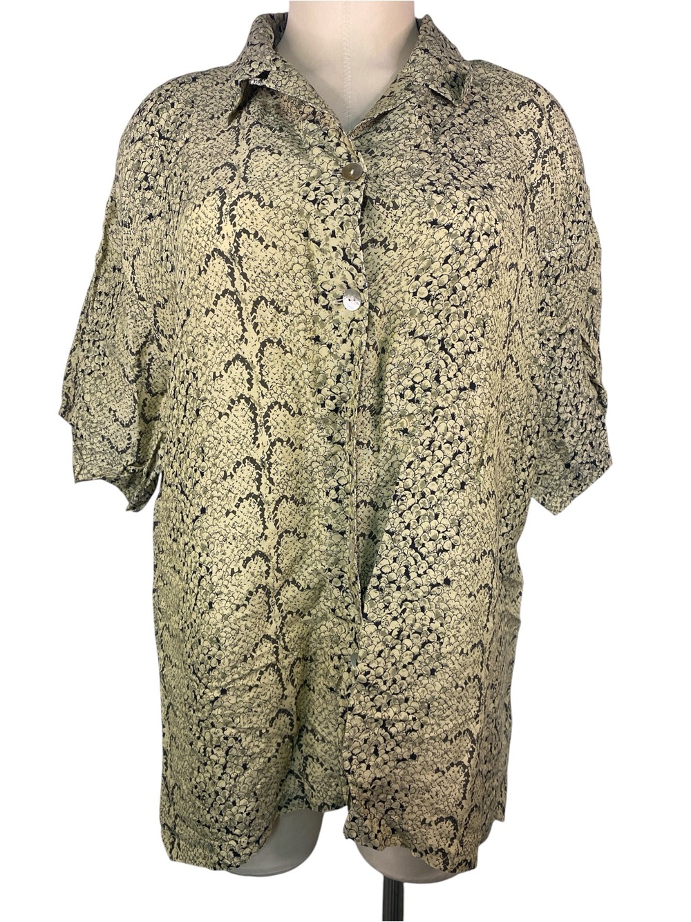 Hartman Sport 100% Silk Tan Black Snake Print SS Shirt Women’s Size 2X
